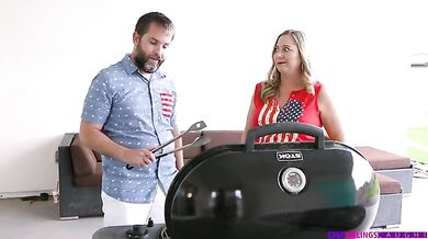 Stepsisters Fourth Of July Fuck - S29:E7