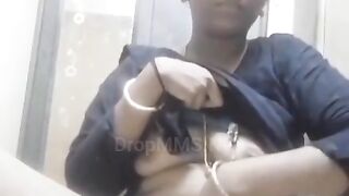 Tamil young girl fingering