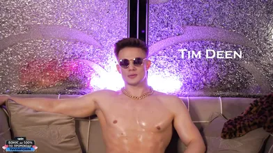 Pimp used 2 cocksluts FFM, Whore work out their money. Fuck 2 bithes with immens