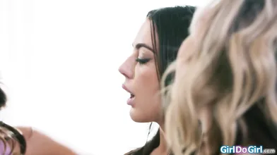 Straight girl is convinced by three lesbians to try out oral
