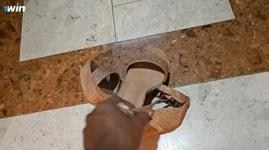 A magnificent white bitch arrives at my place only to give me a kinky hump rail