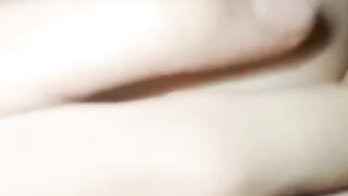 Bocil kasih nenen ke pacarnya