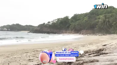 Amateur couple having public bang-out on naturist beach - Cxlila - hottest XXX p
