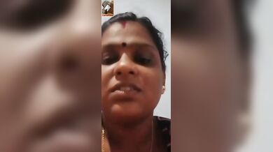 Mallu Aunty's (Devi Ajesh) NAKED Video Call - Horny Desi Slut Shows ALL To Boyfriend