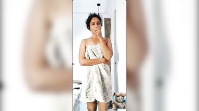 Mallu Aunty Nude Show