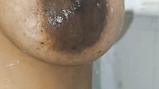 Tamil wife bathing video