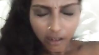 Tamil Gfirl Self Masturbate On Enjoying