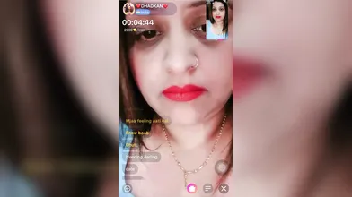 Sexy milf show Chamet