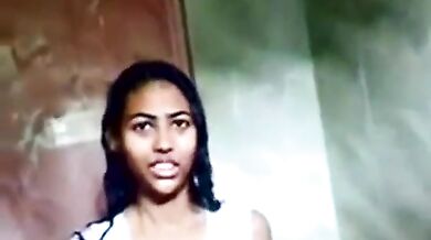BanGLa Bengali GF In Shower