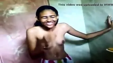 BanGLa Bengali GF In Shower