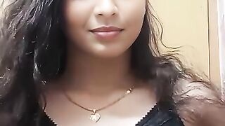 Gouthami reddy manthena sexy lanje removing bra & pressing boobs in bathroom ????✌