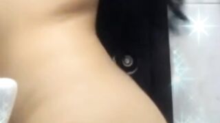 Desi Sexy beauty dance and strip at the same time