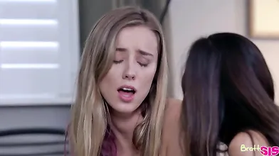 Step Sis Finds A Pot Of Gold And Her Brothers Dick - S17:E9