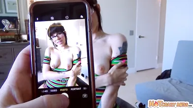 Just A Few Nudes - S3:E3