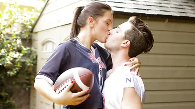 Touchdown - S28:E29