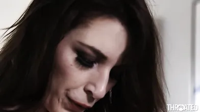 Smoking Hot Ivy Gets A Mouthful