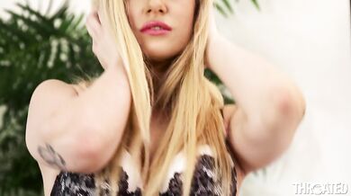 Dahlia Sky Knows How To Swallow