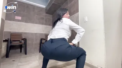 SEXO ANAL ENTREABOGADA de mi empresa desgarra su Gran Culo - XXX!