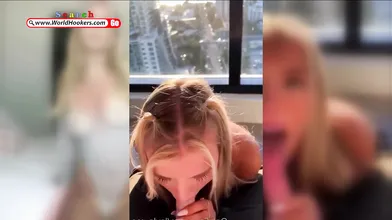 Do You Like Blondes (1080) Itik