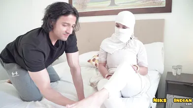 Tatiana Alvarez - Huge Boobs Niqabi MILF Fucked By Technician