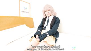 Saeko Ishiki is back. She wants a tongue on her pussy so she spreads