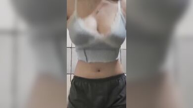 Adek Kakak Beradik