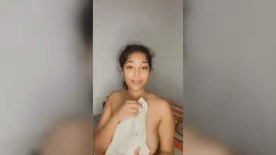 Mallu girl fingering pussy