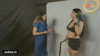 Desi Bhabhi Ke Bade Bade Boobs Dva Kar Chudai Ki Jor Se_1.
