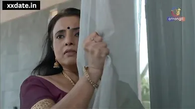 GIRLFRIEND KE SATH USKI MUMMY KE SAMNE CHUDAI