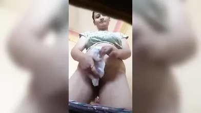 generi make nude during period