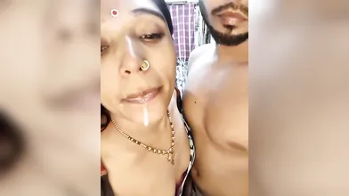 Desi Couple Suck Nd Boobs Press