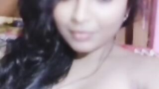 Gouthami reddy manthena Sexy lanje having nude boobs selfie photoshoot
