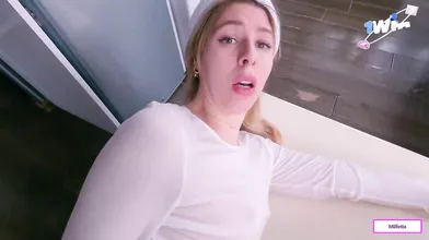 Coal or cumshot? Santa fulfills the desire of a nasty MILF for some real fledgli