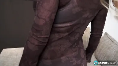 Dressing The Boobs - Dolly Blonde
