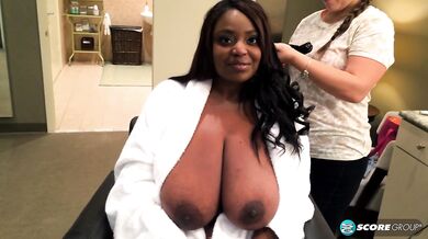 Tits & Ass Superstar - Olivia Jackson