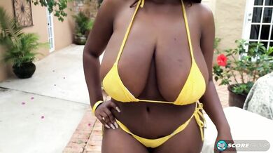 SCORE's Bikini Girls - Tigerr Benson