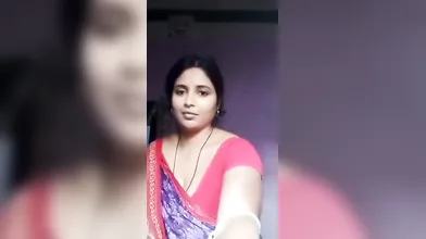 Gouthami reddy manthena sexy lanje removing saree & milky Boobs with