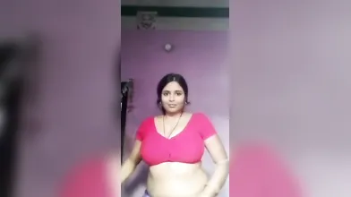 Gouthami reddy manthena sexy lanje removing saree & milky Boobs with