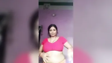 Gouthami reddy manthena sexy lanje removing saree & milky Boobs with