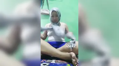 Emak emak nakal