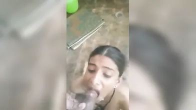 Village Bhabhi Loves Eat Cum