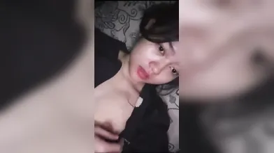 Adek Riani colmek