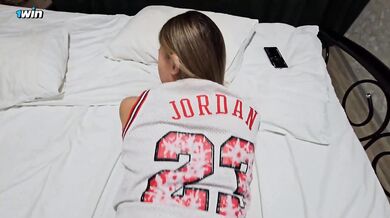 Horny Stepmom, Bulls fan, ass fucking railing and creampie - torrid porn!