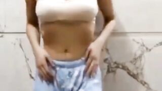 Tamil teen girl showing her full body