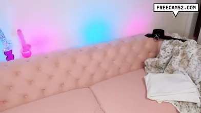 Slut babe Sloppy Dildo Sucking on censored