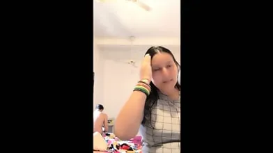 Desi Couple Romance In Bathroom - Hindi Video