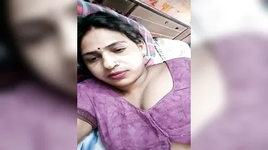 Hindi LIVEGIRLS Noughty_Bhabhi Model Live