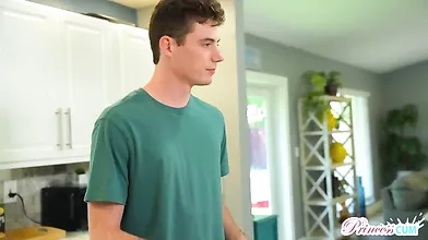 Stepsis I Can See Your Pussy - S13:E1