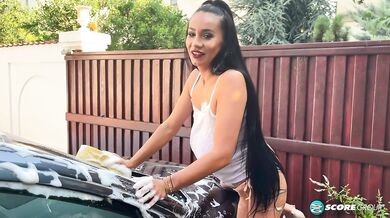 Helen Star: Workin' At The Car Wash