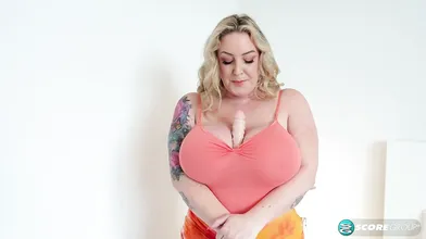 Holly Wood: Hot Hooters, Hot Ass - Hot Ass Hollywood